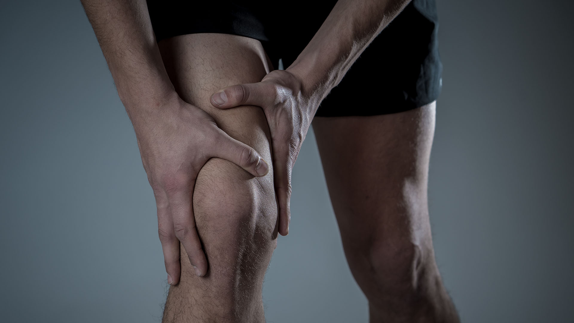 La douleur latérale du genou : des symptômes au traitement